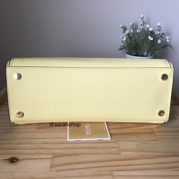 🌼Michael Kors Set - Picture 16 of 16